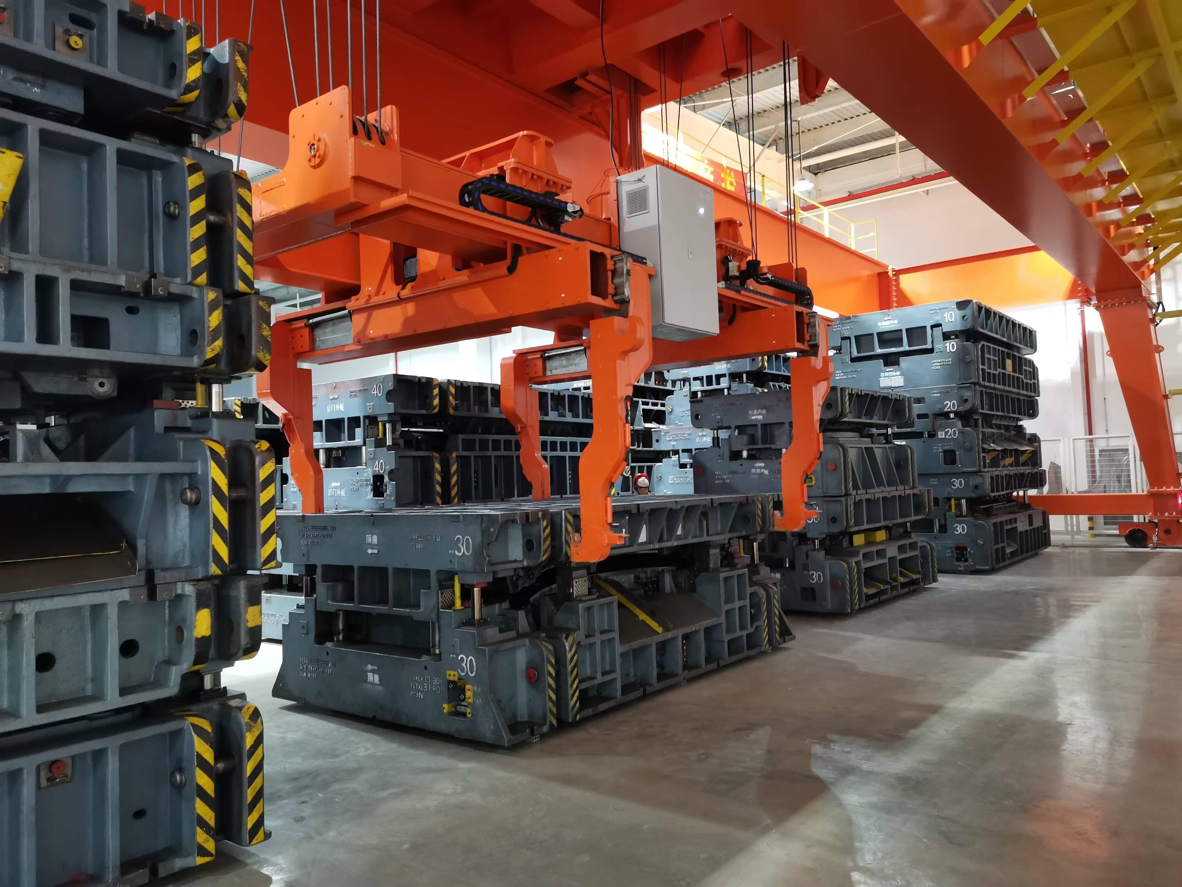 汽車模具吊具-上汽